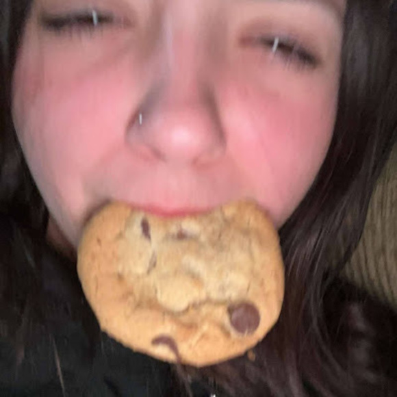 Meet your Posher, Mattie - Picture 1 of 1